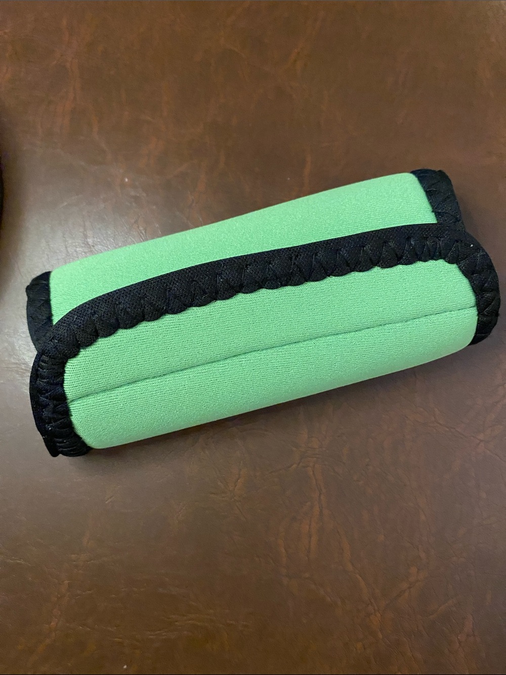 Suitcase Handle • Identification